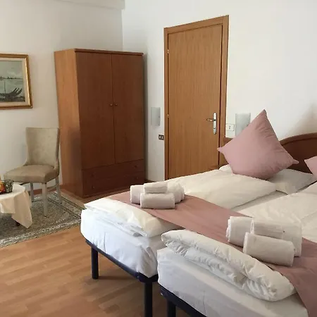 Fontanella 3*