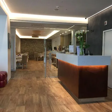 Fontanella 3* Riva